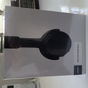 BOSE on ear wireless headphones